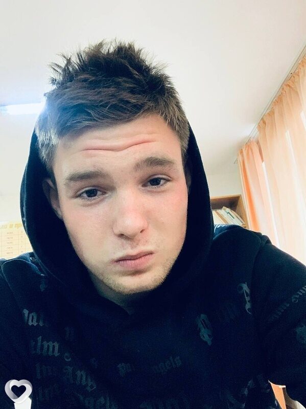 Денис, 21, Москве — анкета №717676