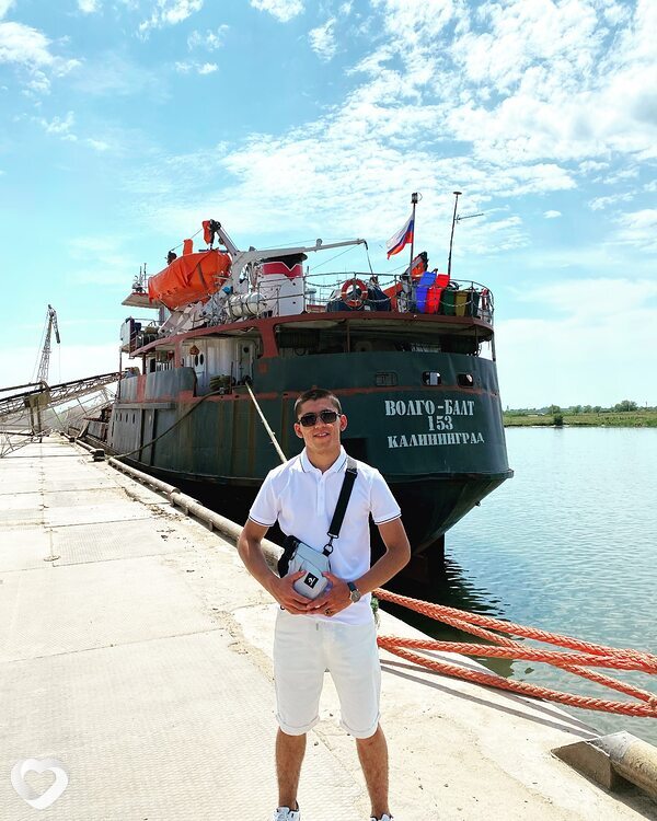 Yan, 24, Азове — анкета №718034