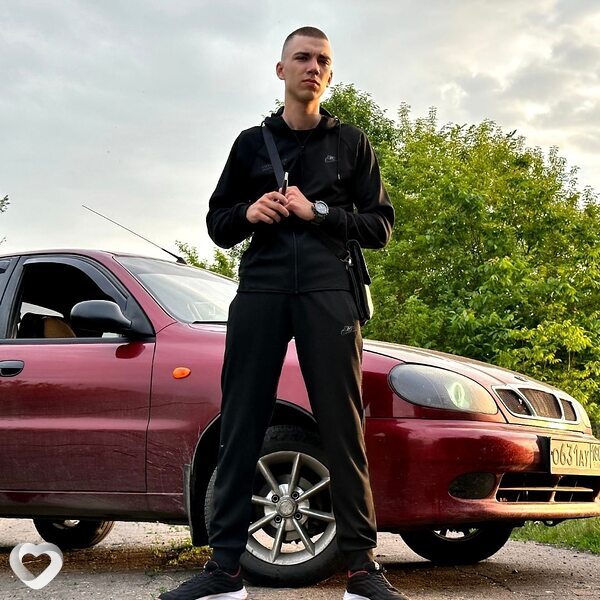 Денис, 22, Донецке — анкета №718378