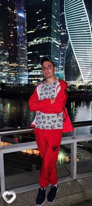 Александр, 27, Саратове — анкета №718517