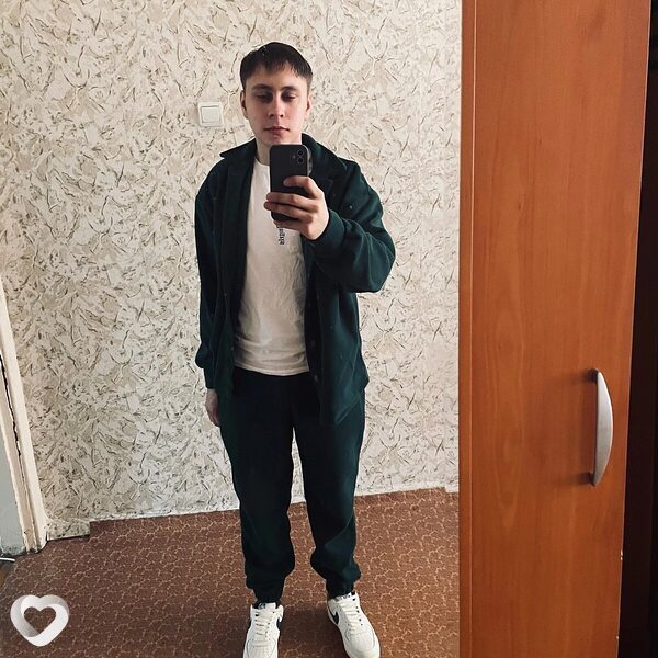 Александр, 21, Кургане — анкета №720397