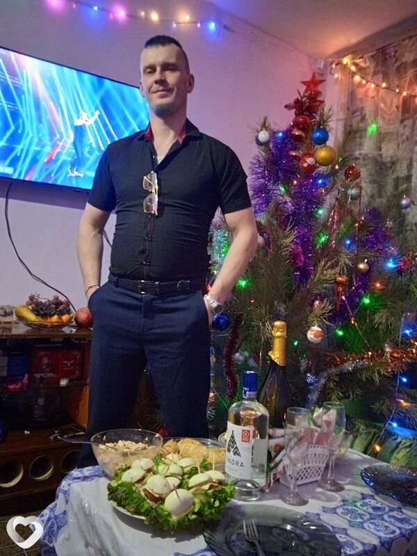 Илья, 38, Белогорске — анкета №722225
