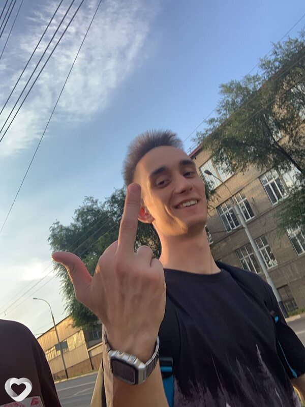 Артем, 27, Курске — анкета №722394