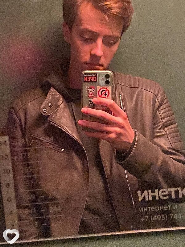 Лев, 23, Москве — анкета №722741