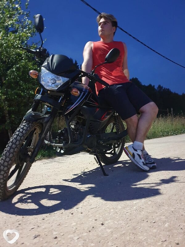 Михаил, 23, Москве — анкета №724110