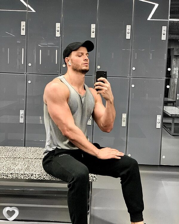 Дмитрий, 22, Новочеркасске — анкета №724550