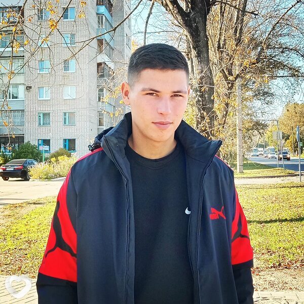 Илья, 26, Санкт-Петербурге — анкета №724974