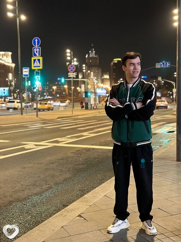 Парвиз, 24, Москве — анкета №725546