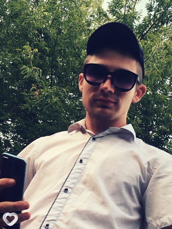 Антон, 21, Москве — анкета №725974