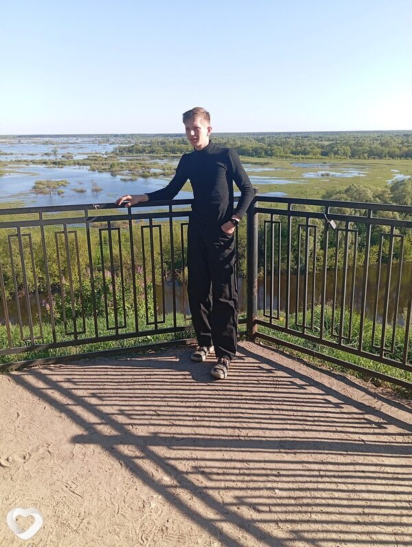 Даня, 21, Москве — анкета №726948