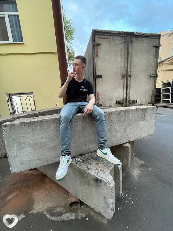 Рафаэль, 22, Москве — анкета №727394