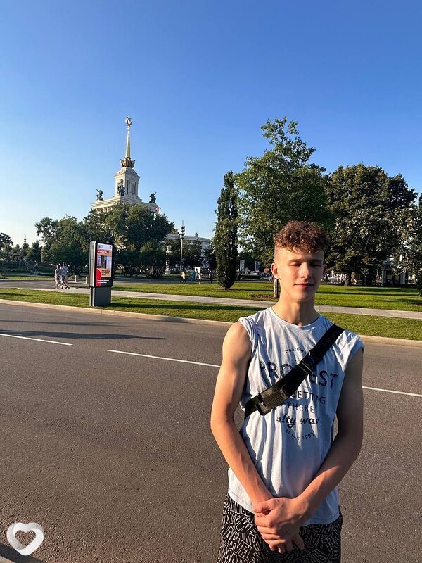 Антон, 21, Санкт-Петербурге — анкета №728429