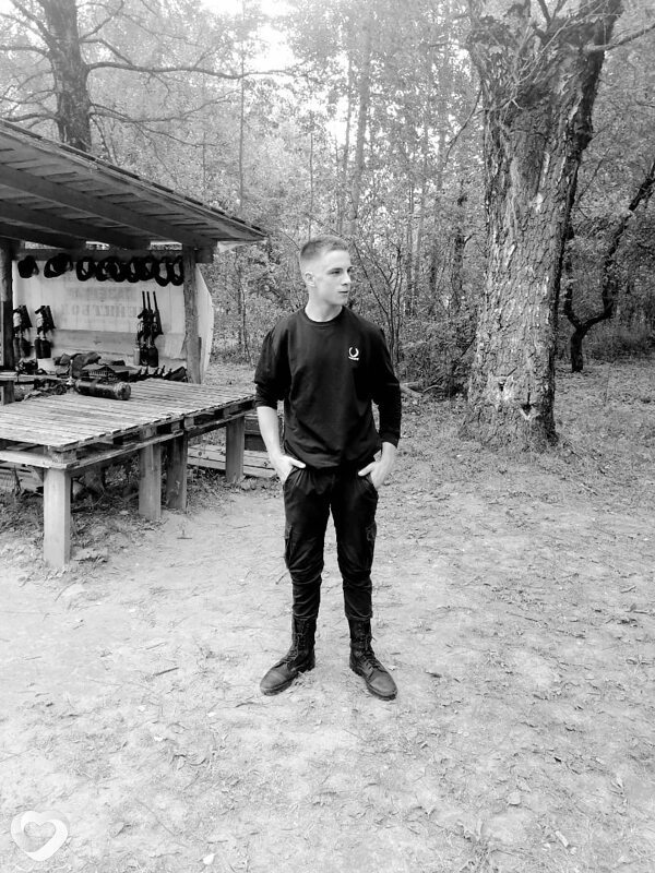 Сергей, 21, Витебске — анкета №729180