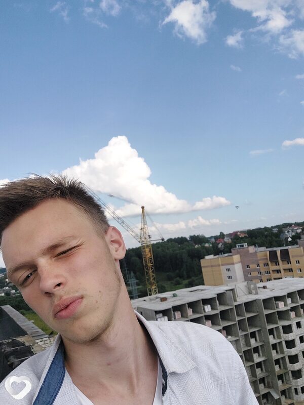 Артём, 21, Москве — анкета №729407