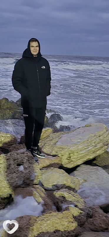 Дмитрий, 23, Шахтах — анкета №729970
