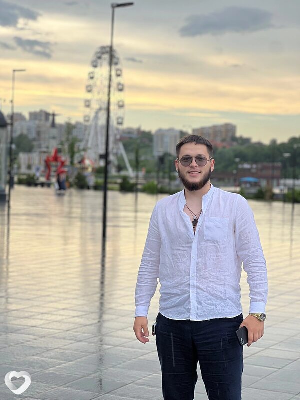 Артур, 27, Москве — анкета №730675
