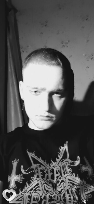 Глеб, 21, Перми — анкета №730789