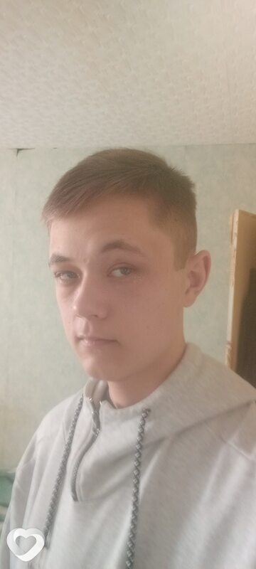 Александр, 21, Омске — анкета №731290