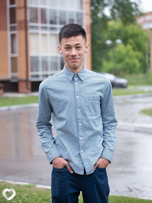 Михил, 22, Бердске — анкета №731452