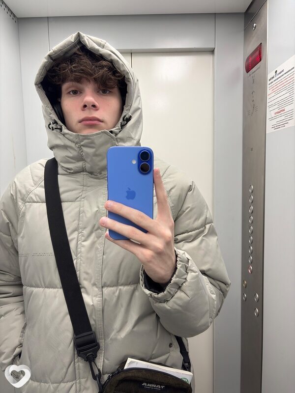 Владислав, 22, Тюмени — анкета №731683
