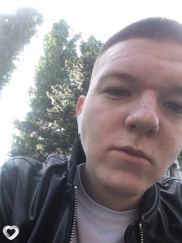 Руслан, 24, Энгельсе — анкета №732550