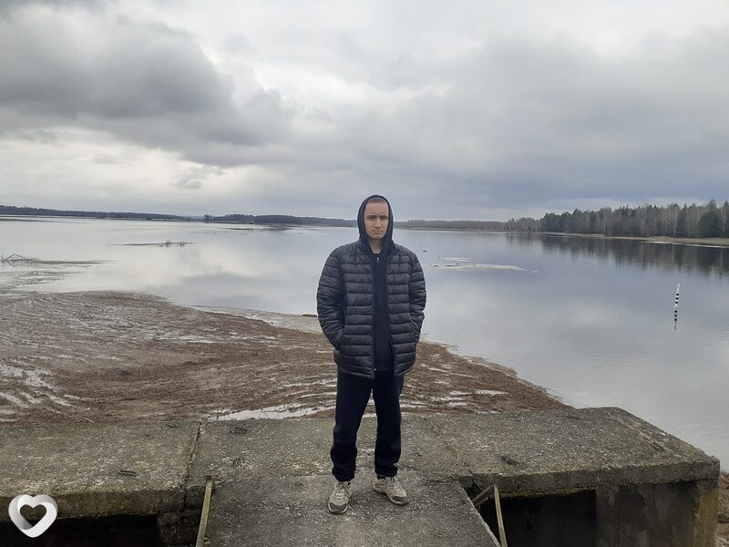 Артем, 23, Могилев — анкета №732936