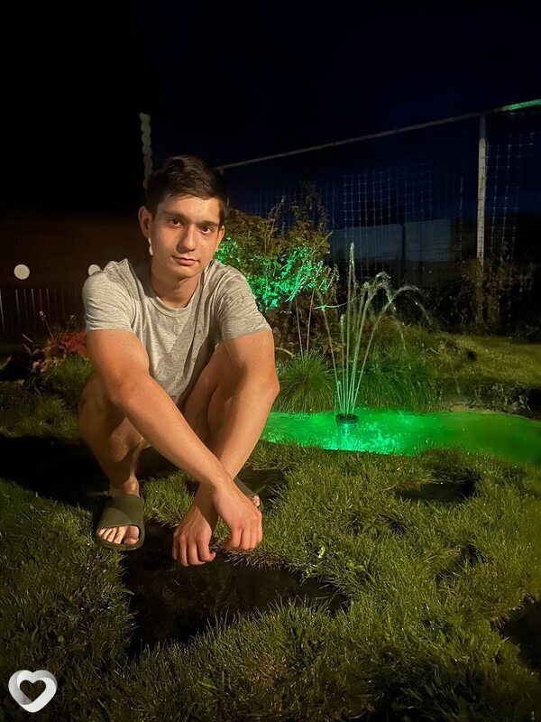 Максим, 20, Димитровграде — анкета №733502