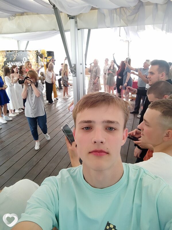 Артём, 21, Москве — анкета №733203