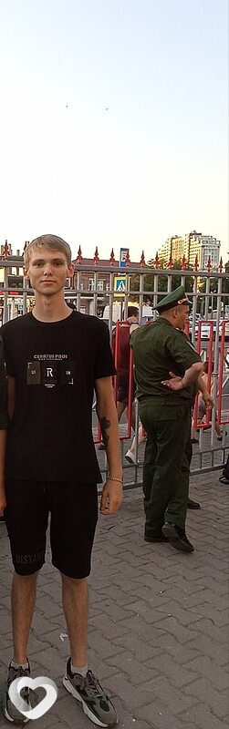Саша, 21, Кропоткине — анкета №734722