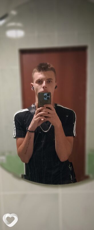 Даниил, 22, Донецк (Ростовская Обл.) — анкета №735182