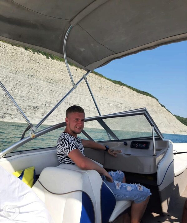 Евгений, 27, Краснодаре — анкета №734865