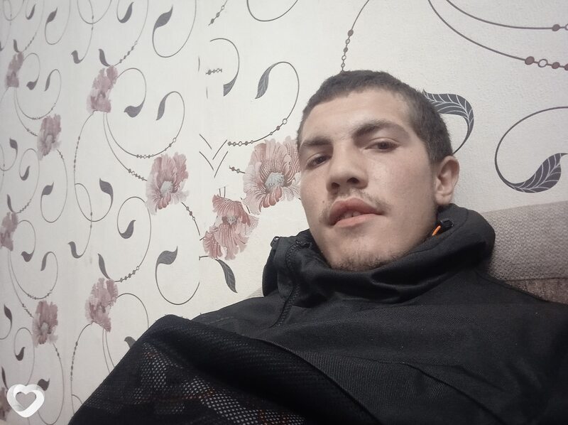 Андрей, 24, Киреевске — анкета №735047