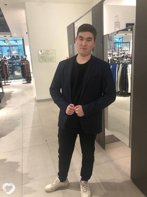 Максим, 21, Саратове — анкета №735363