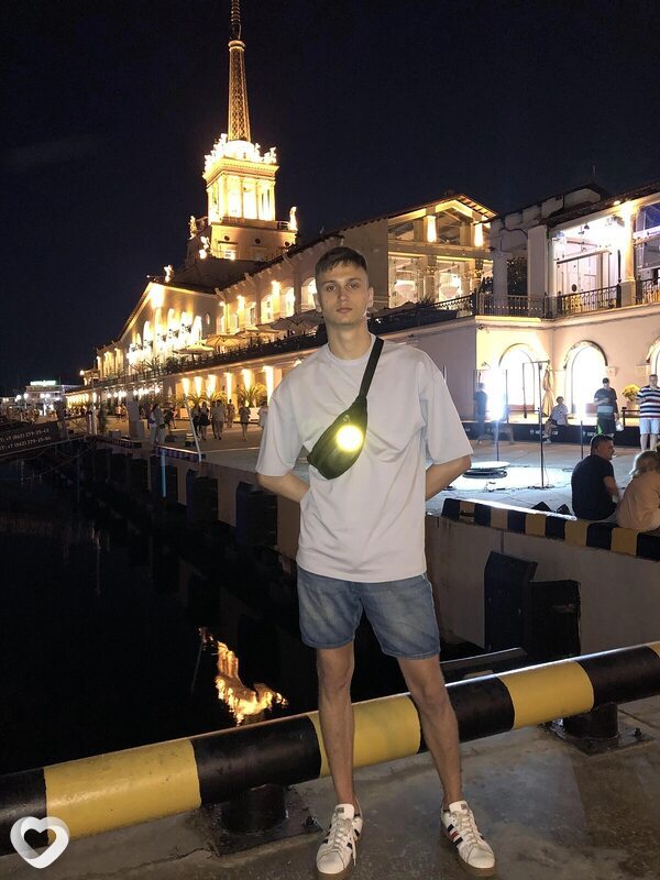 Александр, 24, Воронеже — анкета №735820