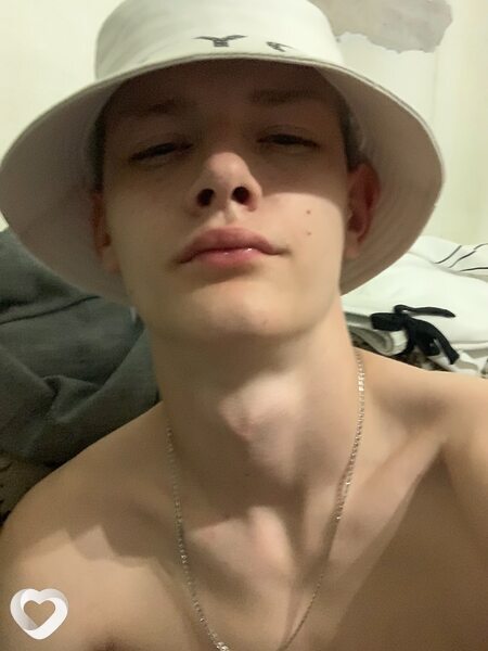 Глеб, 21, Москве — анкета №736625