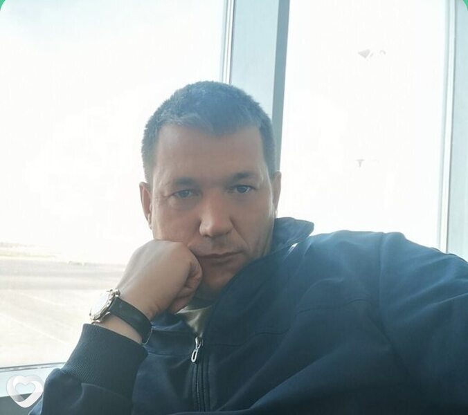 Максим, 40, Снежном — анкета №736588