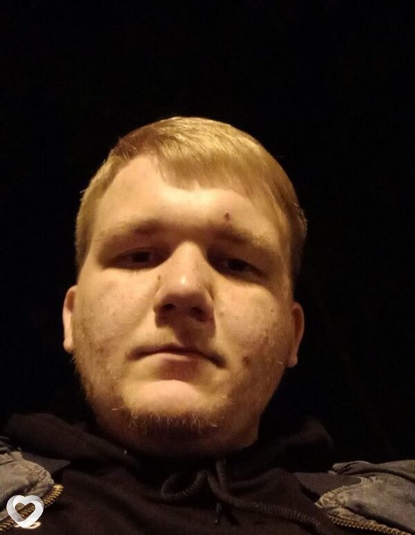 Артем, 28, Брянске — анкета №736407