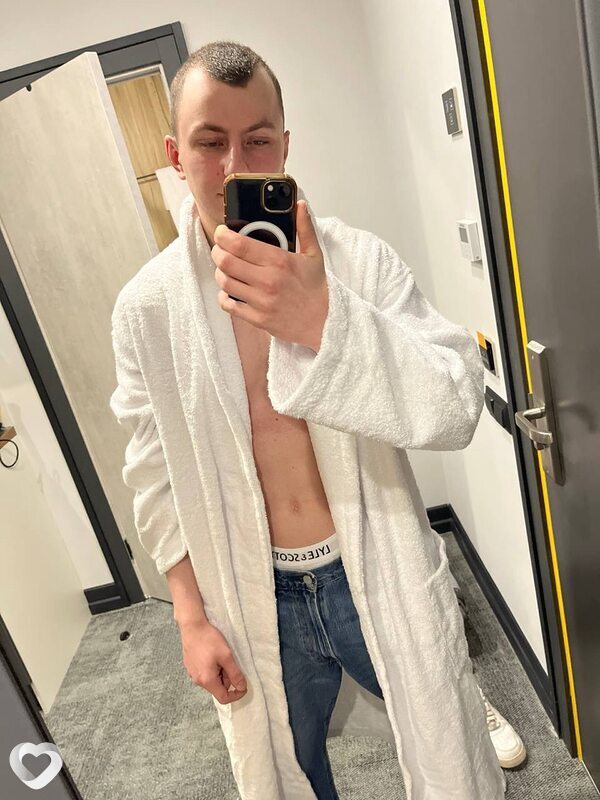 Максим, 27, Санкт-Петербурге — анкета №737264