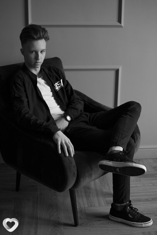 Денис, 21, Санкт-Петербурге — анкета №737448