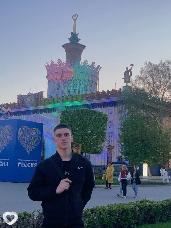 Артем, 23, Москве — анкета №739203