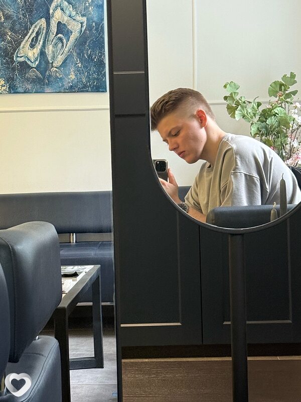 Максим, 22, Самаре — анкета №739679
