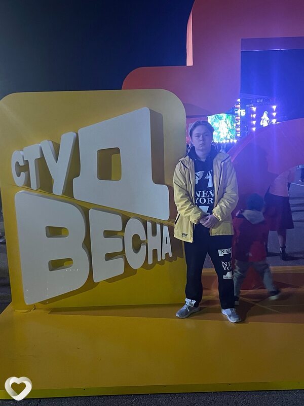 Виталий, 21, Москве — анкета №740198