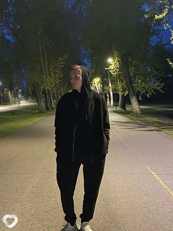 Павел, 23, Москве — анкета №740851