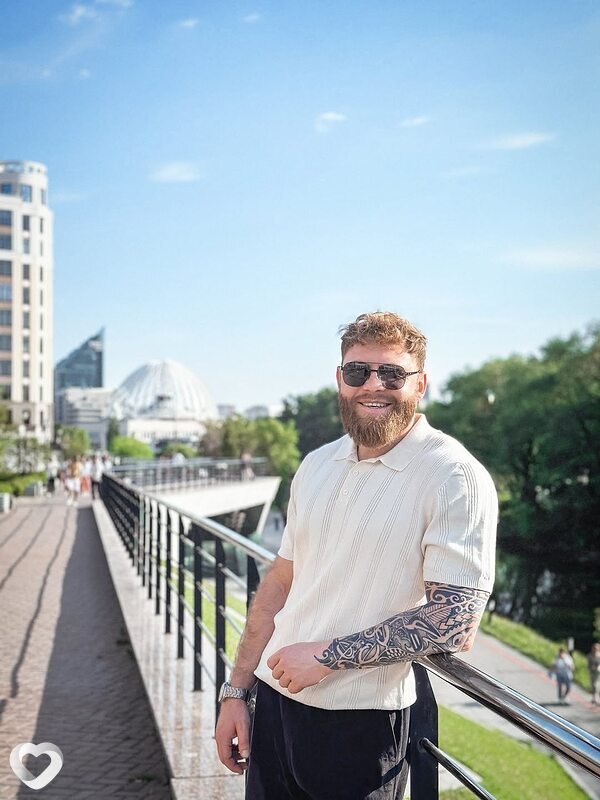 Паша, 21, Москве — анкета №740889