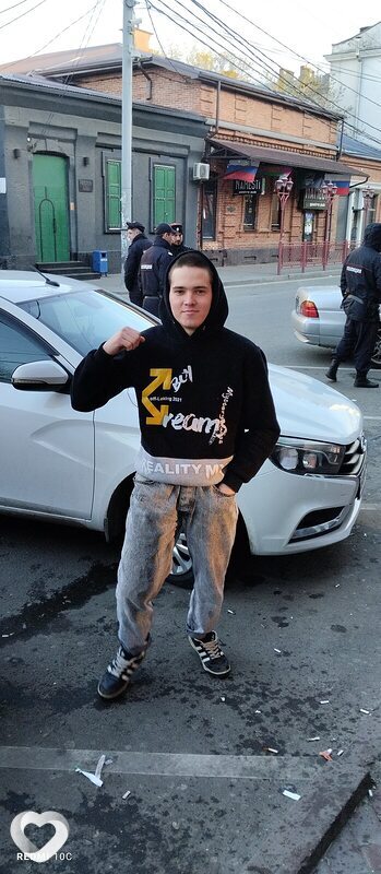 Иван, 23, Москве — анкета №742400