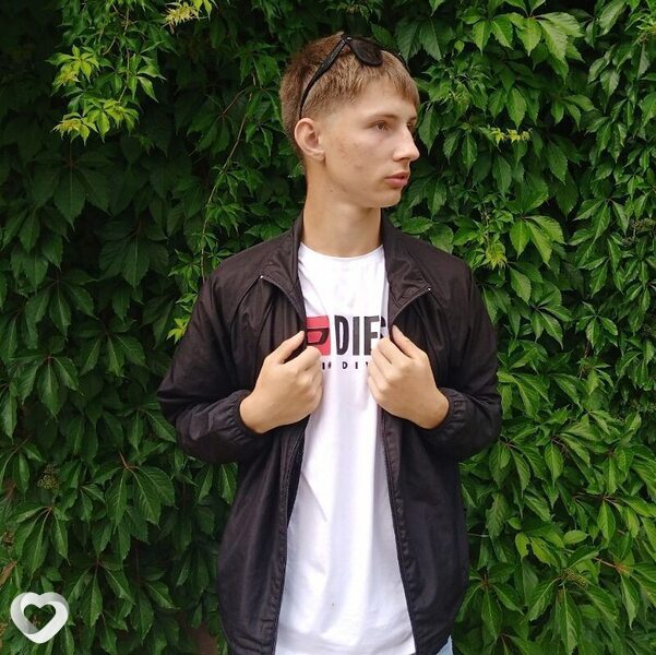 Артём Брестский, 25, Бресте — анкета №742771