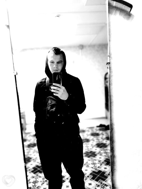 Александр, 21, Братске — анкета №743187