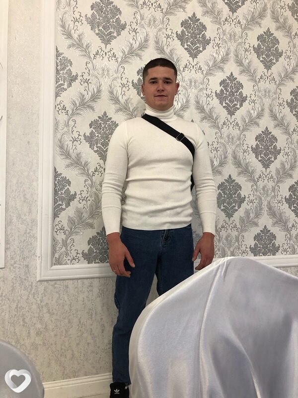 Александр, 24, Новочеркасске — анкета №743215