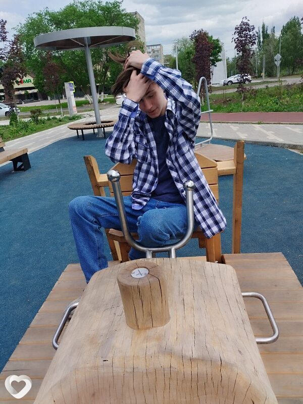 Александр, 21, Минеральных Водах — анкета №743670