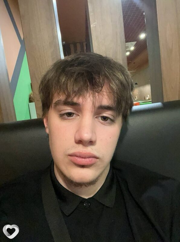 Амир, 21, Москве — анкета №743906